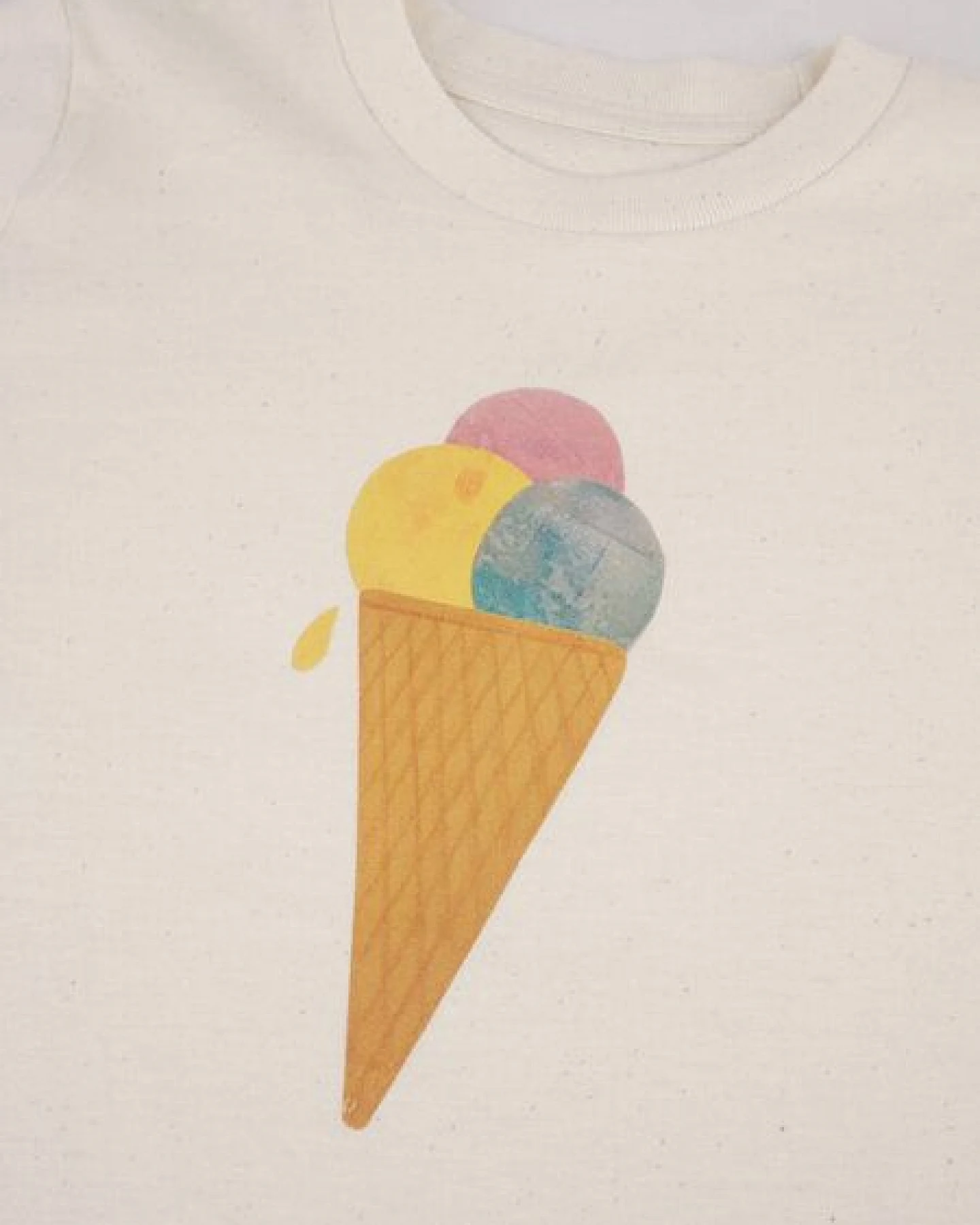 Meladi Kinder Shirt aus Biobaumwolle - Eiscreme auf Natural Raw – Ansicht 2