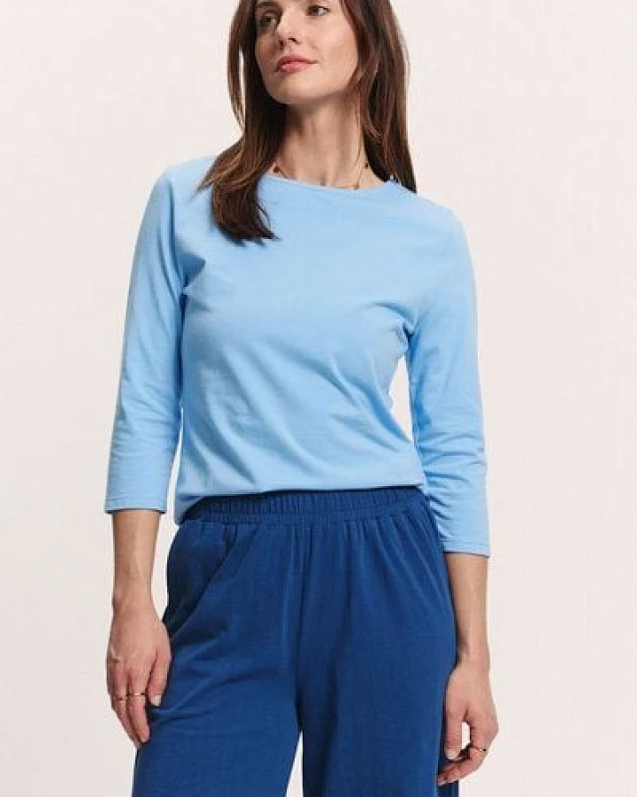 Blau