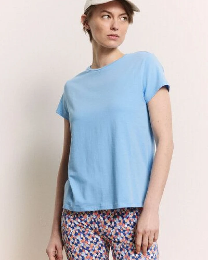 Blau