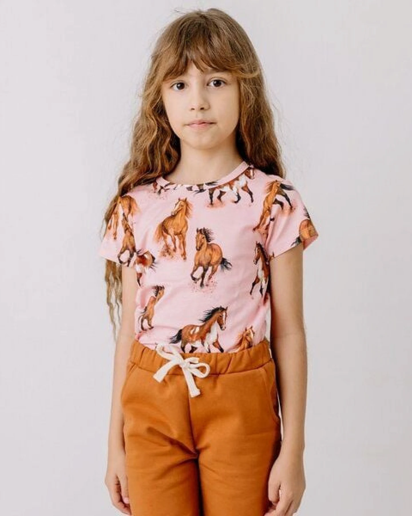 T-Shirt Rosa Pferde-Print Allover Bio-Baumwolle GOTS Kurzarm – Walkiddy – Ansicht 3