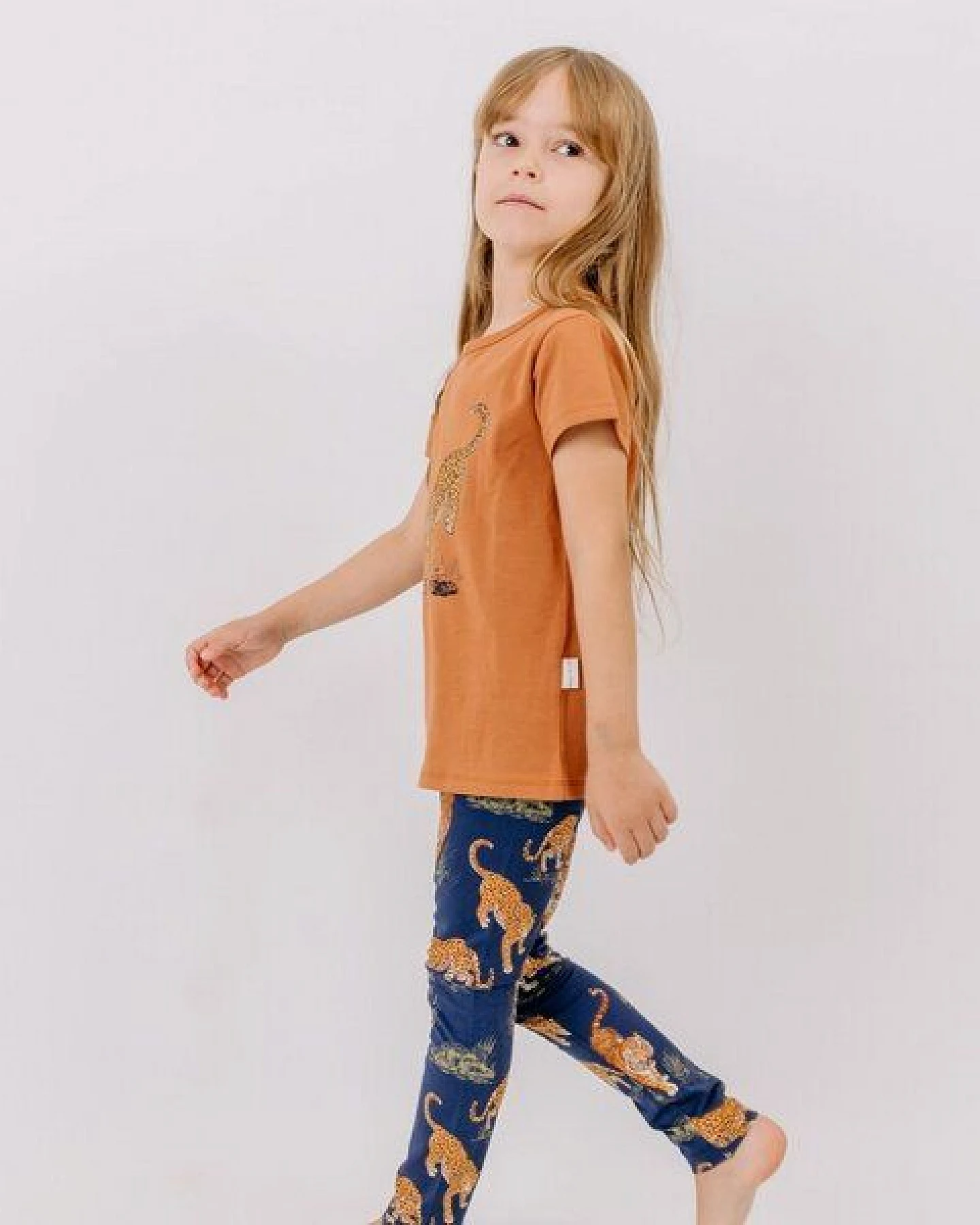 Leggings Dunkelblau Tiger & Leopard Allover Bio-Baumwolle GOTS elastisch – Walkiddy – Ansicht 3