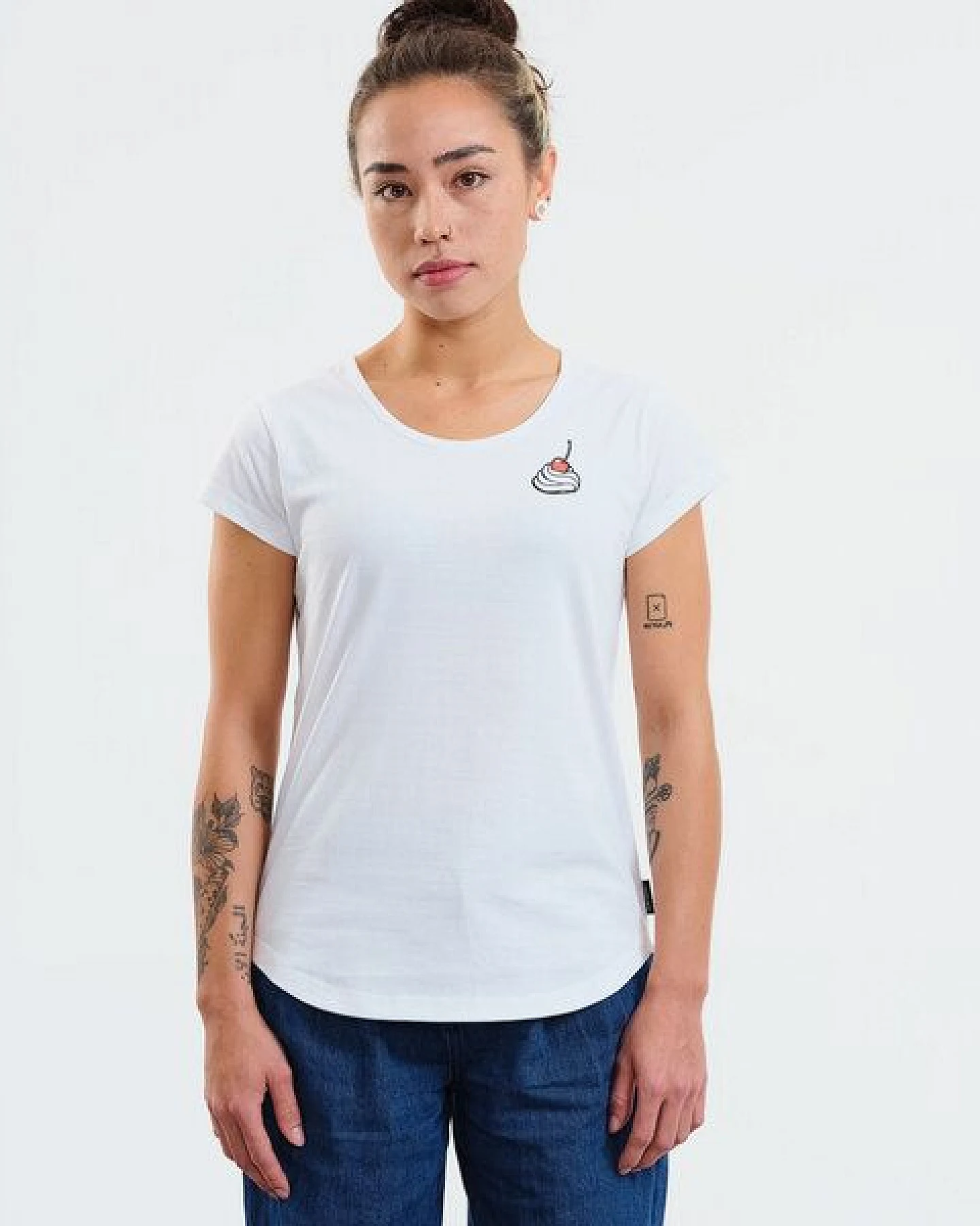 GARY MASH Shirt Asheville Sahnehäubchen mit Kirsche aus Bio-Baumwolle – Ansicht 2