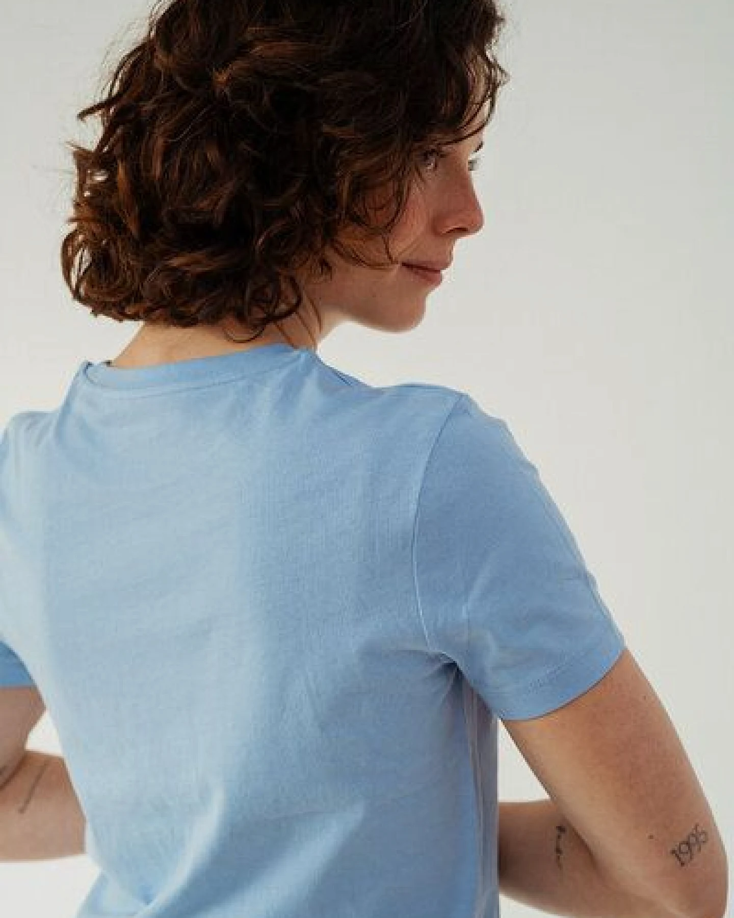 Kultgut Artdesign - Biofair- Femin Shirt /In Between – Ansicht 3