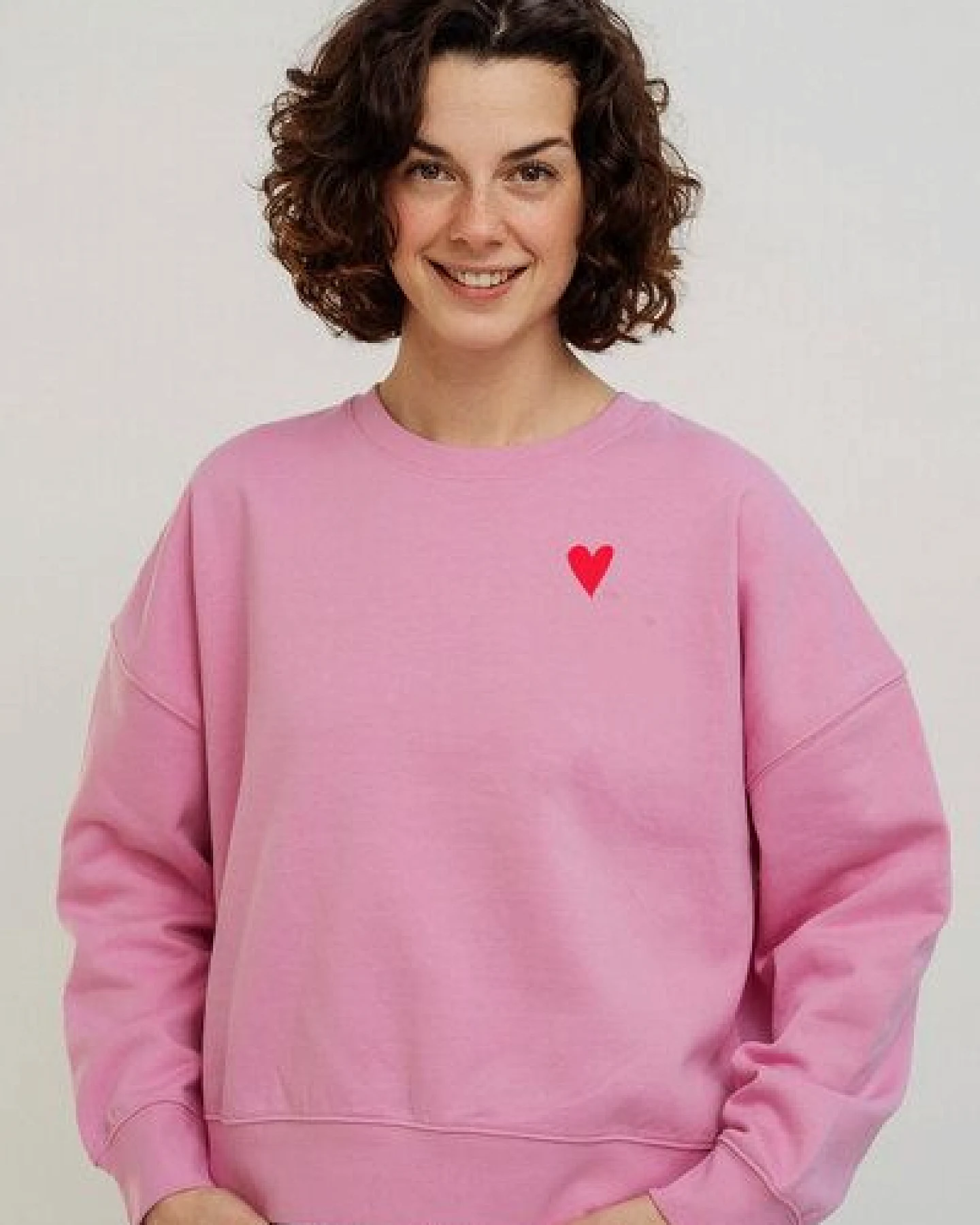 Kultgut Artdesign - Goodness Pulloversweater im Boxistyle / Red Heart – Ansicht 3