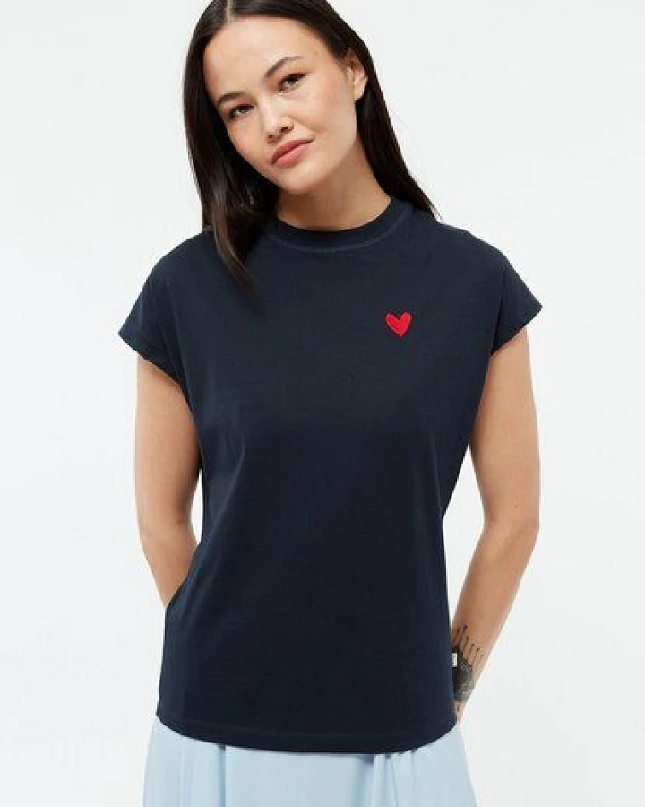 Givn Berlin T-Shirt GBLAILA (HEART) aus Bio-Baumwolle mit Stickerei