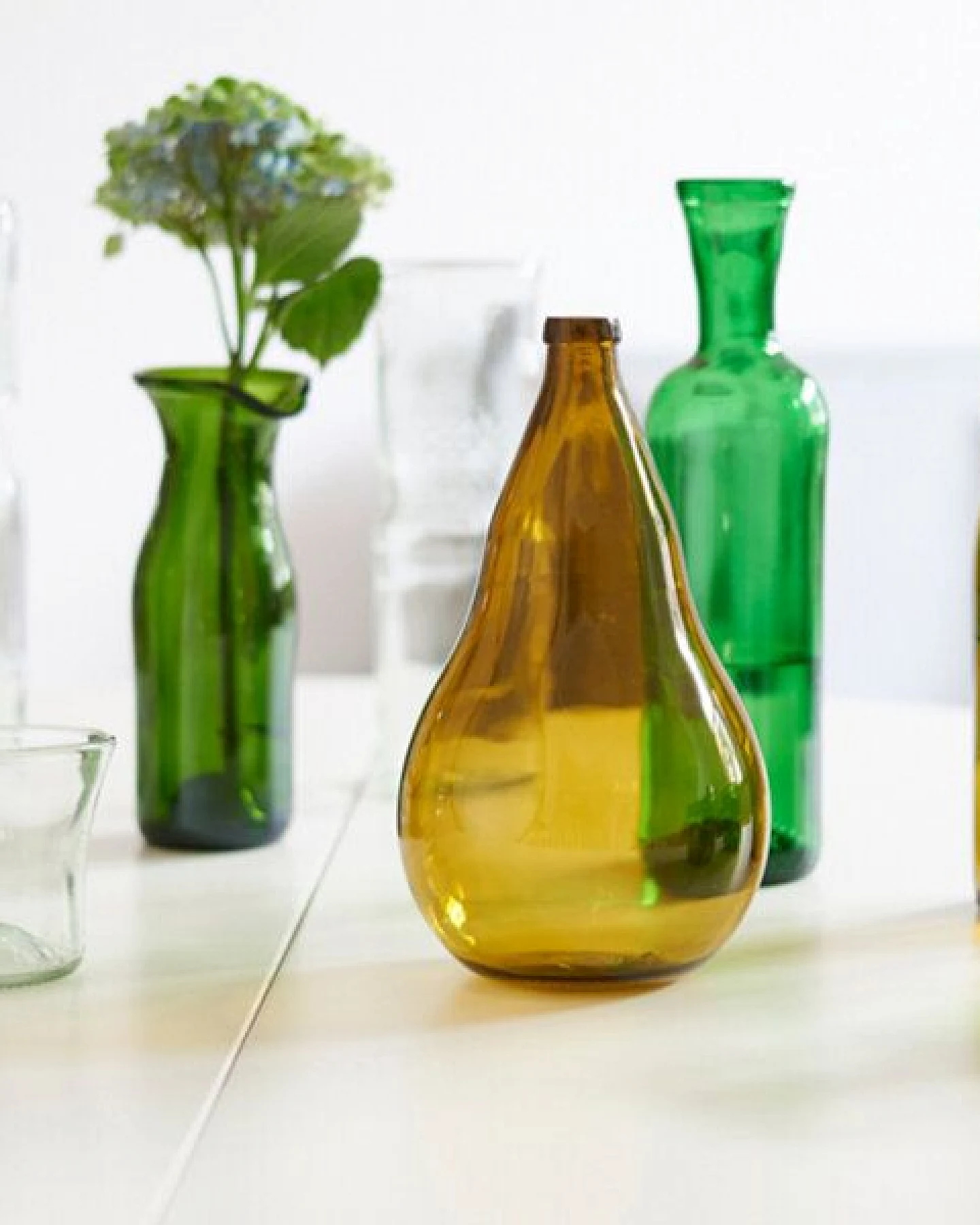 SAMESAME Bauchige Upcycling Vase aus Bierflasche – Ansicht 4