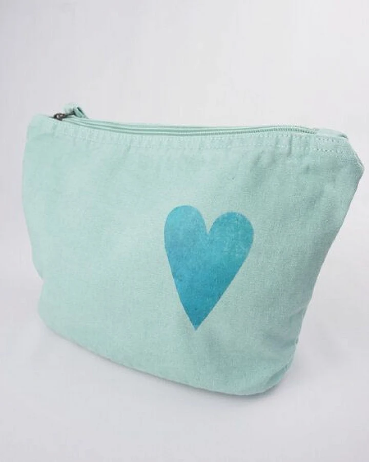 MELAdi Vintage Accessoire-Tasche aus Biobaumwolle - Blaues Herz auf Vintage-Türkis