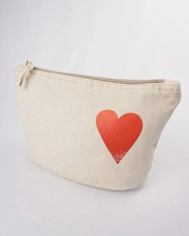 MELAdi Vintage Accessoire - Tasche aus Biobaumwolle - Rotes Herz auf Natur-Weiß