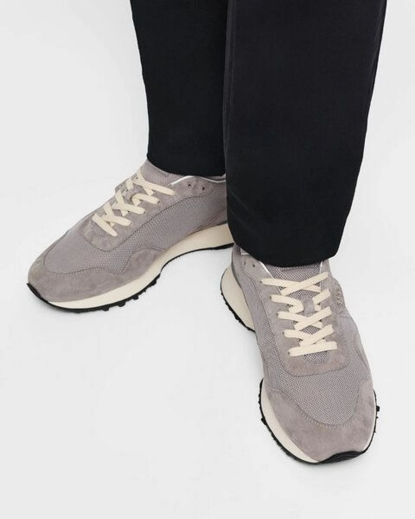 SANVT Der Heritage Runner - Grau – Ansicht 3