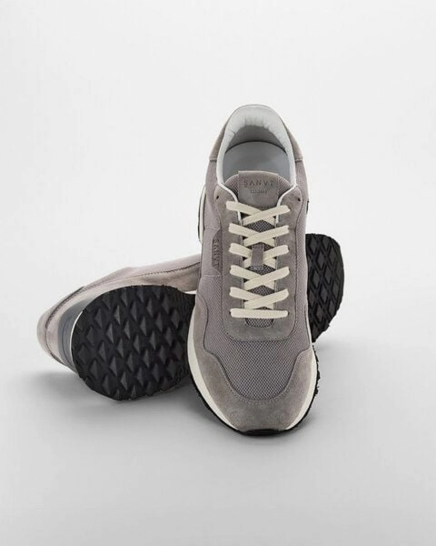 SANVT Der Heritage Runner - Grau – Ansicht 4