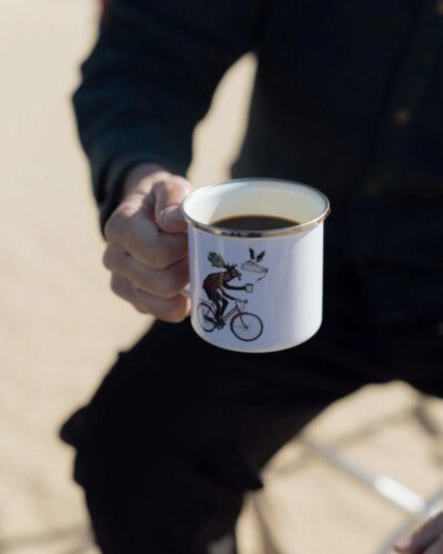 LAKOR Off To Work Emaille Tasse – Ansicht 3