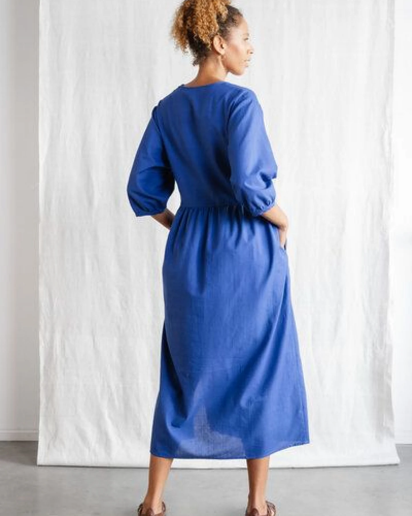 Jyoti - Fair Works Bio-Baumwoll Kleid Paudali – Ansicht 3