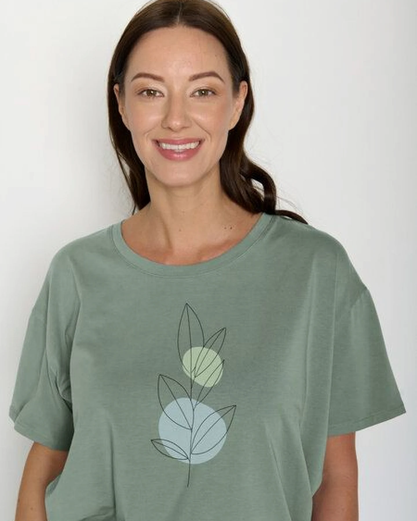 GREENBOMB Bloom Classic Feel - Lässiges T-Shirt aus Bio-Baumwoll-Mix / hochwertiger Print / GOTS / Fair & Vegan – Ansicht 2