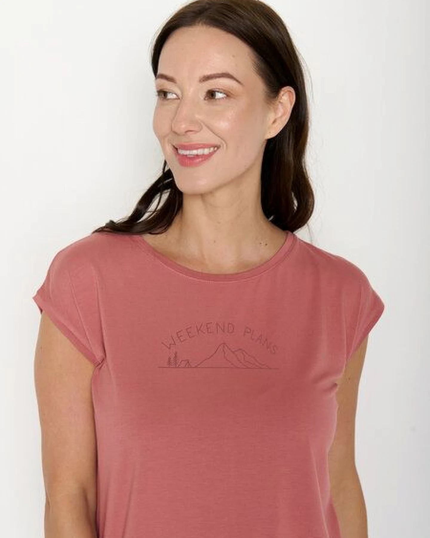 GREENBOMB Weekend Plans Timid - Lässiges Shirt aus LENZING TENCEL Mix / hochwertiger Print / Fair & Vegan – Ansicht 2