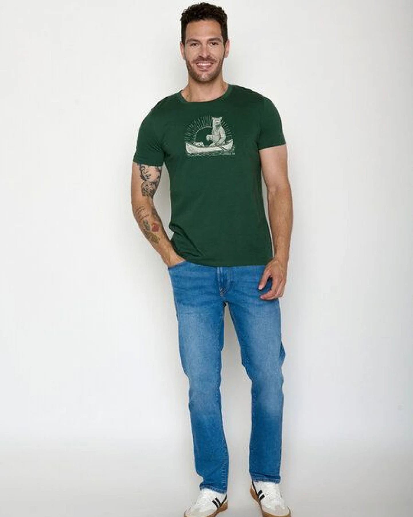 GREENBOMB Bear Canoe Guide - Sportliches T-Shirt aus Bio-Baumwolle / hochwertiger Print / GOTS / Fair & Vegan – Ansicht 3