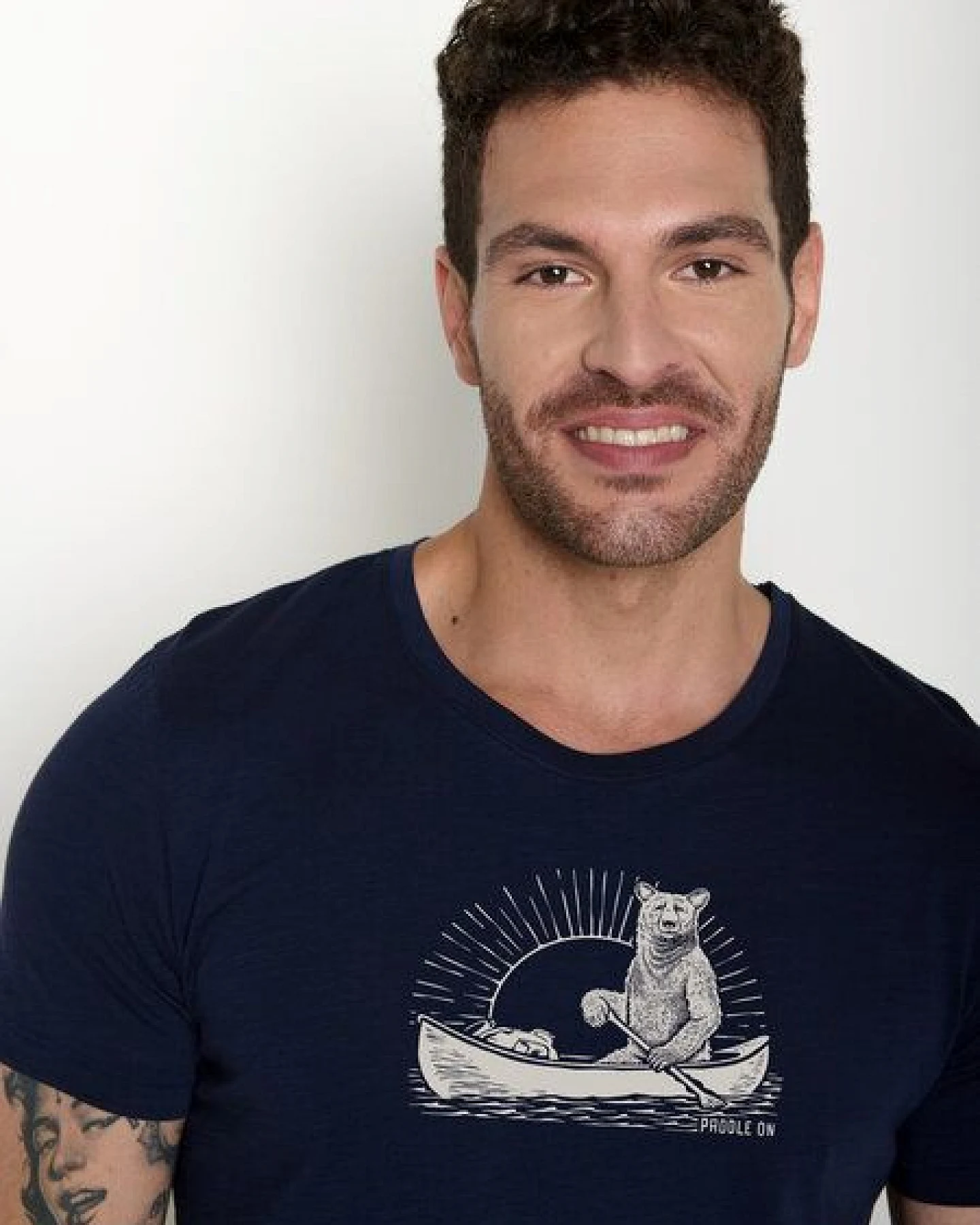 GREENBOMB Bear Canoe Spice - Sportliches T-Shirt aus Bio-Baumwolle / hochwertiger Print / GOTS / Fair & Vegan – Ansicht 2
