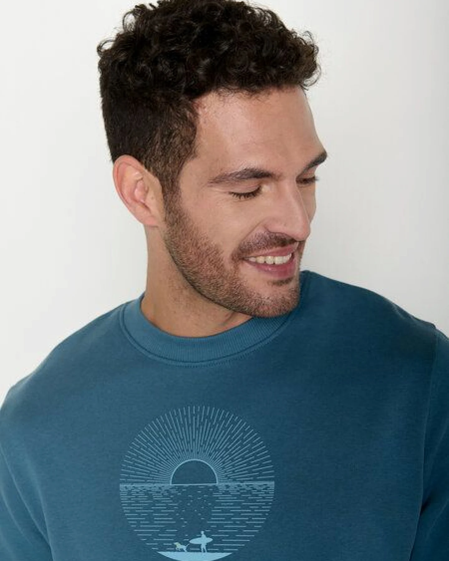 GREENBOMB Surf Friends Wild - Gemütliches Sweatshirt aus Bio-Baumwolle / hochwertiger Print / GOTS / Fair & Vegan – Ansicht 2