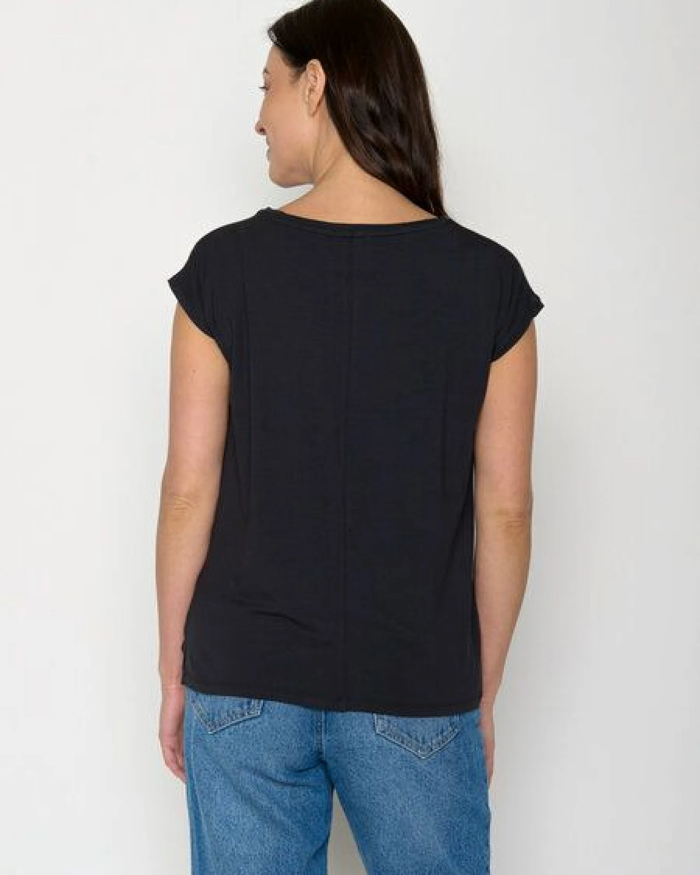 GREENBOMB Basic Timid - Lässiges Shirt aus LENZING TENCEL Mix / Fair & Vegan – Ansicht 4