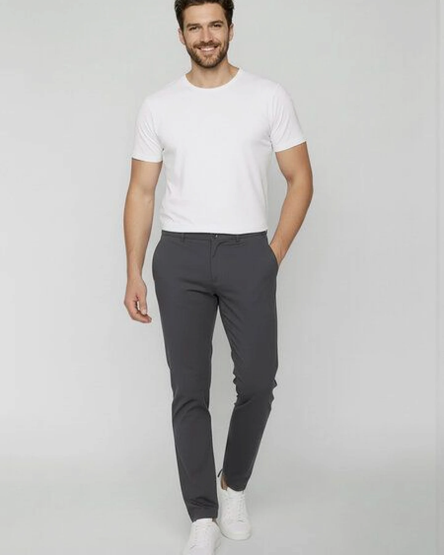 GREENBOMB Basic Tough - Gemütliche Chino aus Bio-Baumwoll Mix / GOTS / Fair & Vegan – Ansicht 2