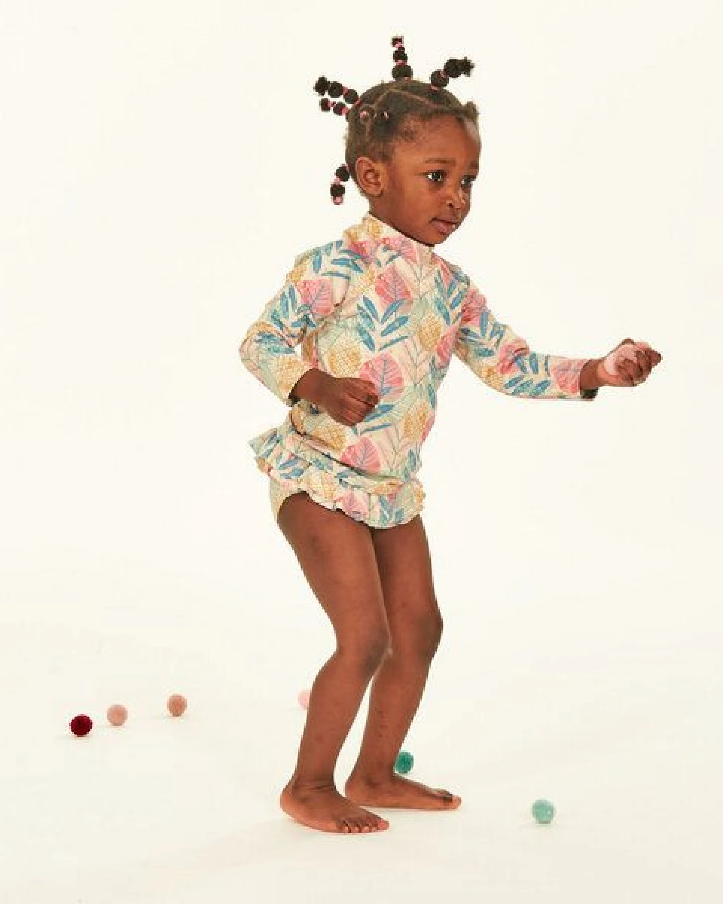 Sense Organics & friends in cooperation with GARY MASH Baby Bikinihose aus recyceltem Polyester – Ansicht 3