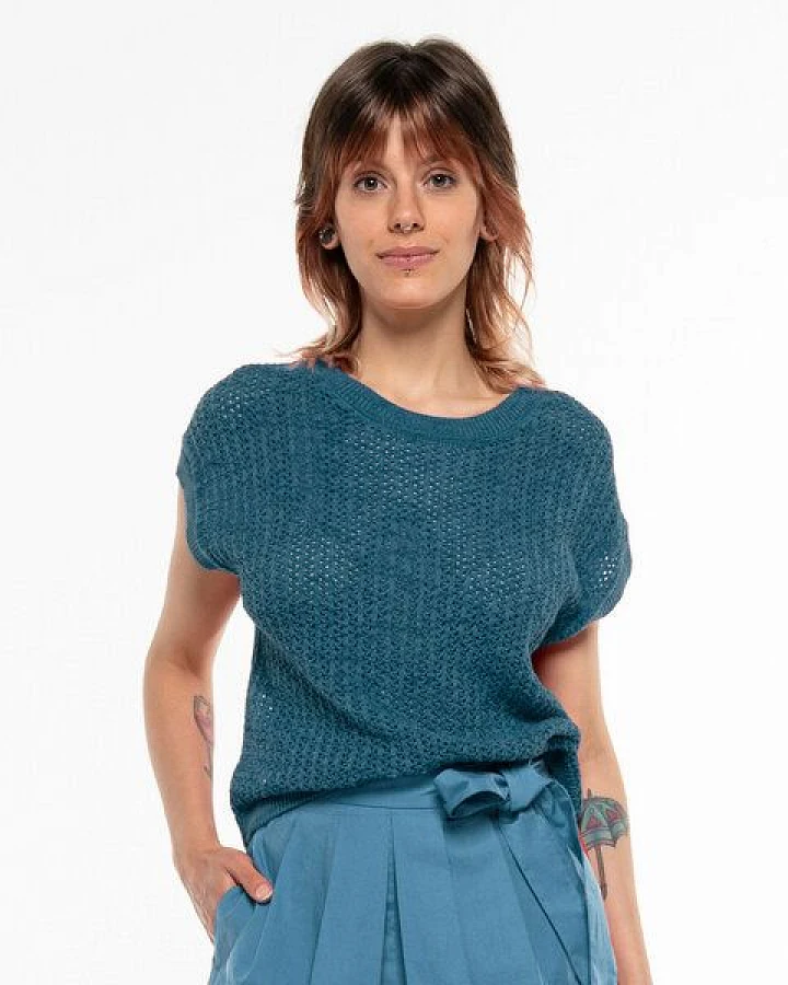 Alma & Lovis Pullunder im lockeren Strick aus Organic Cotton
