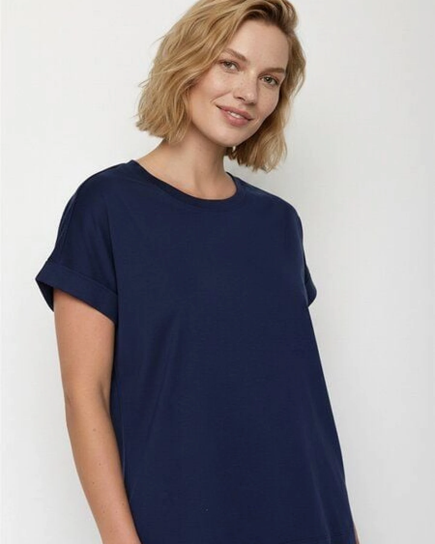 GREENBOMB Basic Loony - Sportliches T-Shirt aus Bio-Baumwolle mit Rollup Sleeve / GOTS / Fair & Vegan – Ansicht 2