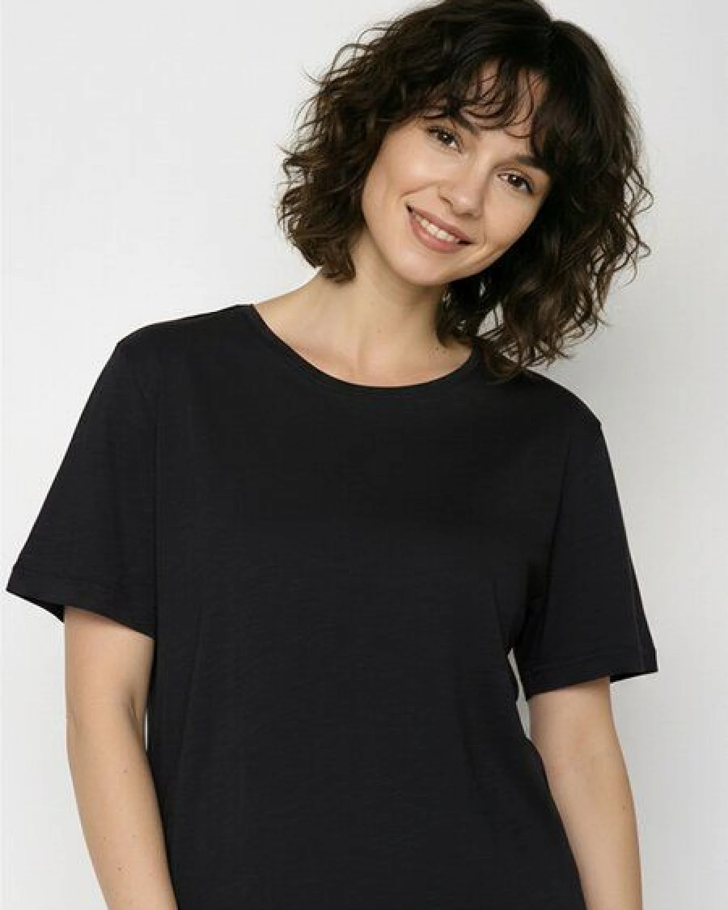 GREENBOMB Basic Nova - Kastiges T-Shirt aus Bio-Baumwolle / GOTS / Fair & Vegan – Ansicht 2