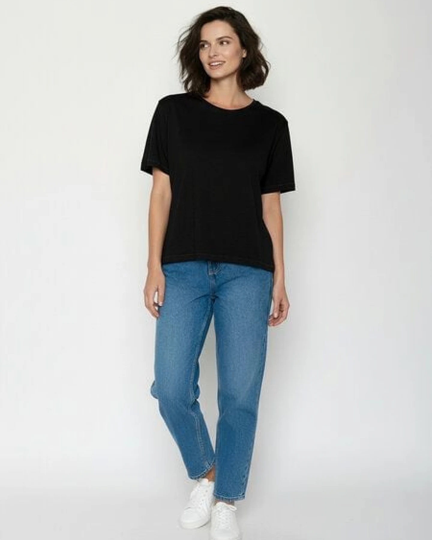 GREENBOMB Basic Nova - Kastiges T-Shirt aus Bio-Baumwolle / GOTS / Fair & Vegan – Ansicht 3