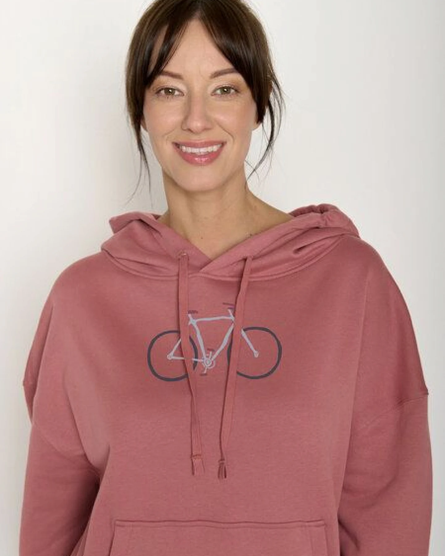 GREENBOMB Bike Handdrawn Mello - Lässiger Hoodie aus Bio-Baumwolle / hochwertiger Print / GOTS / Fair & Vegan – Ansicht 2