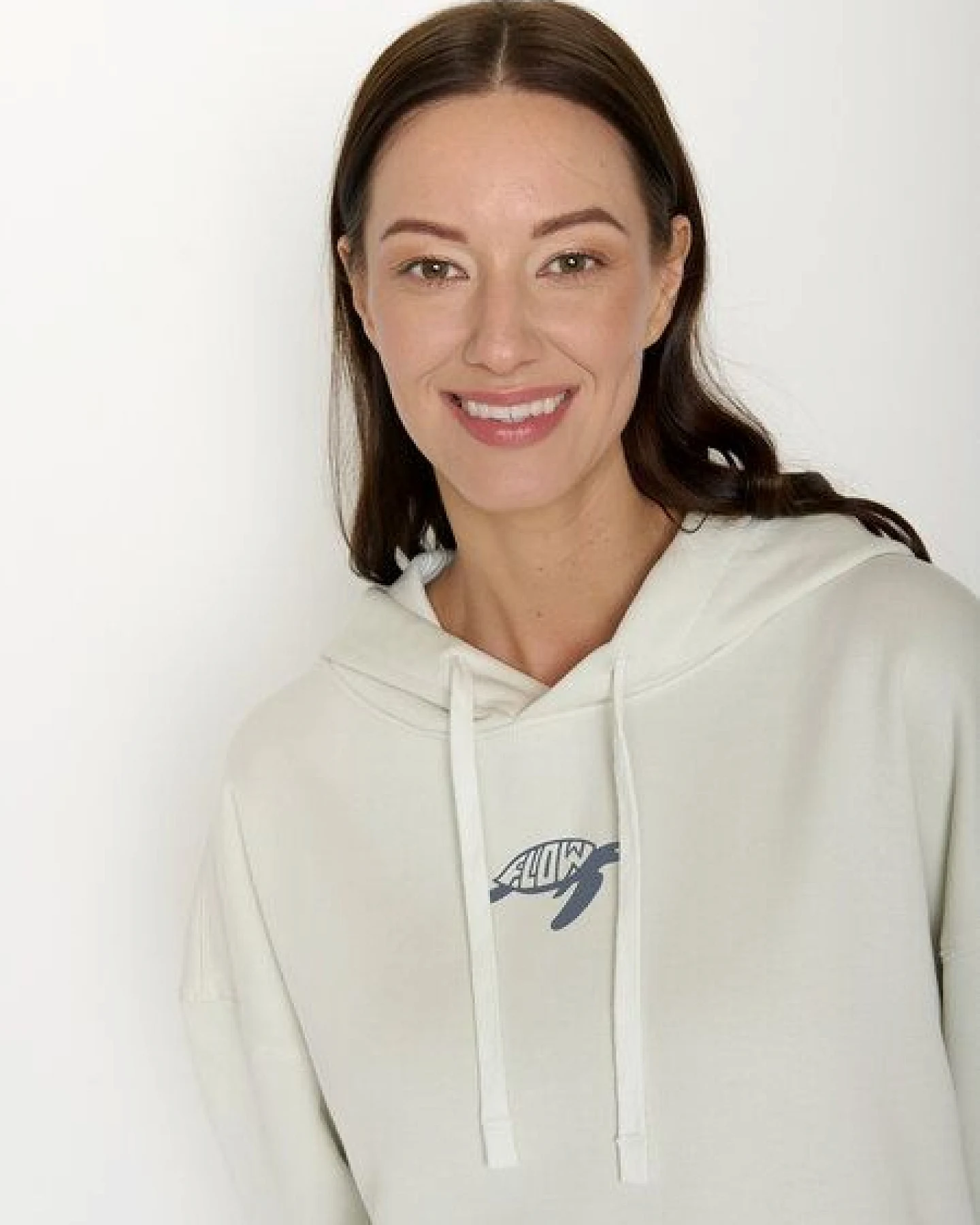 GREENBOMB Turtle Flow Mello - Lässiger Hoodie aus Bio-Baumwolle / hochwertiger Print / GOTS / Fair & Vegan – Ansicht 2