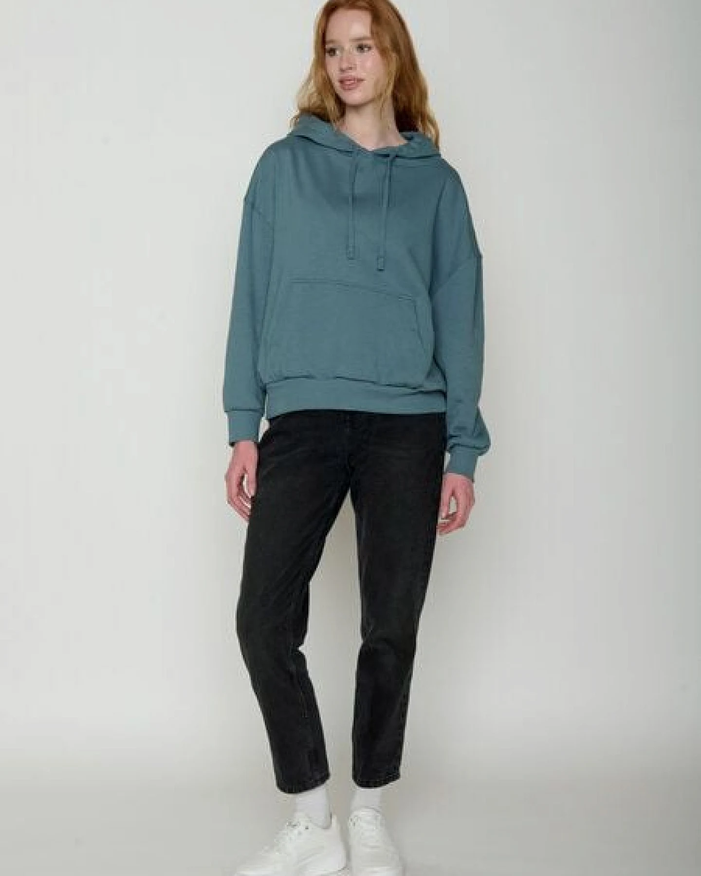 GREENBOMB Basic Mello - Lässiger Hoodie aus Bio-Baumwolle / GOTS / Fair & Vegan – Ansicht 3