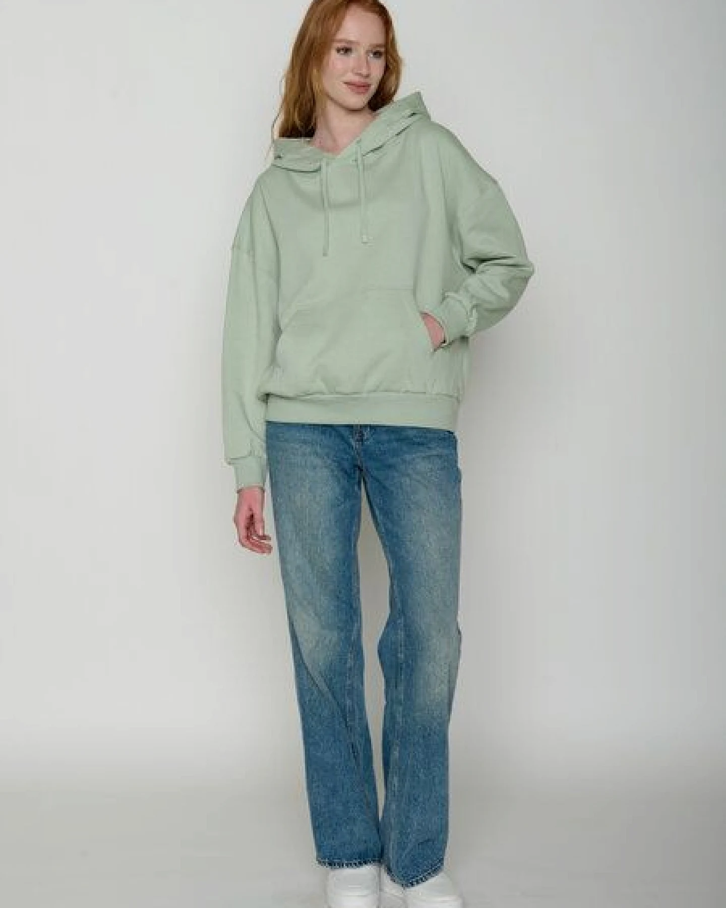GREENBOMB Basic Mello - Lässiger Hoodie aus Bio-Baumwolle / GOTS / Fair & Vegan – Ansicht 3