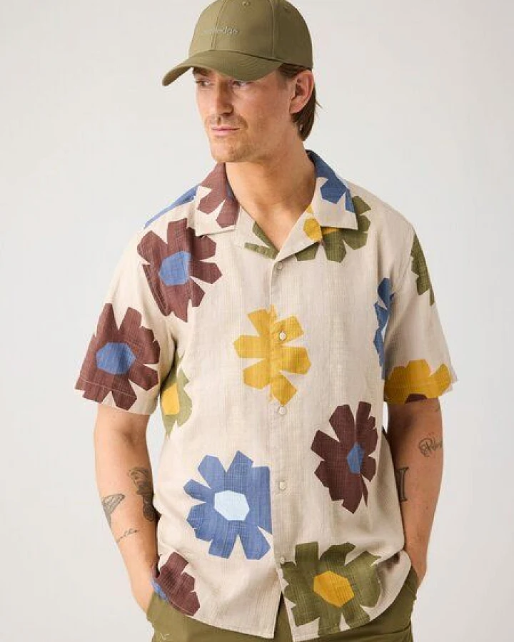 KnowledgeCotton Apparel Lockeres Kurzarmhemd mit Print aus Bio-Baumwolle