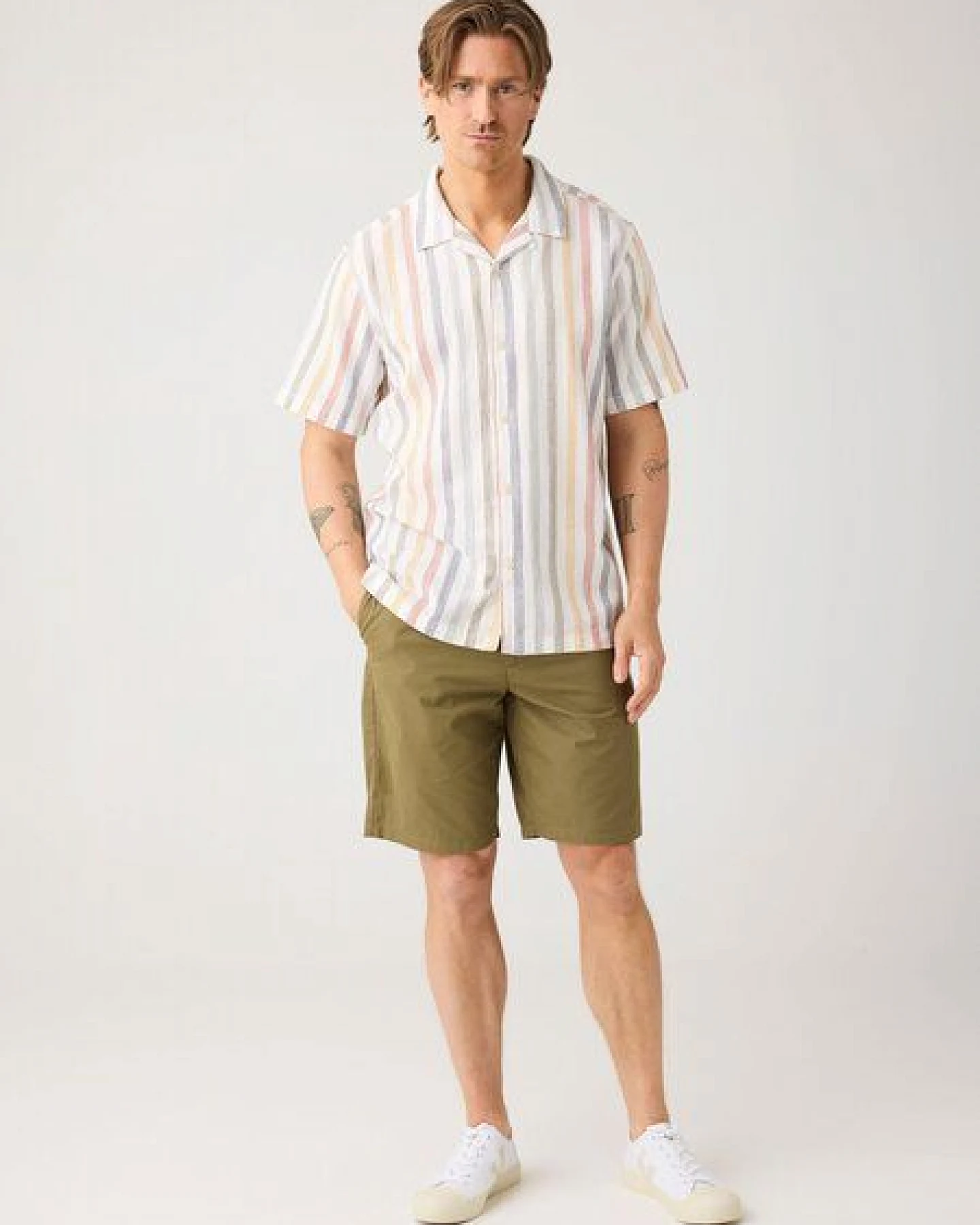 KnowledgeCotton Apparel Lockeres gestreiftes Kurzarmhemd aus Bio-Baumwolle – Ansicht 3