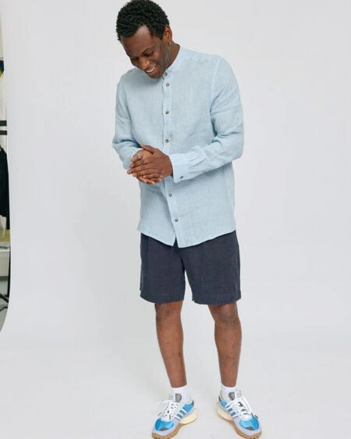 Mazine Leinenhemd mit Stehkragen (Stand Collar Linen Shirt) – Ansicht 2