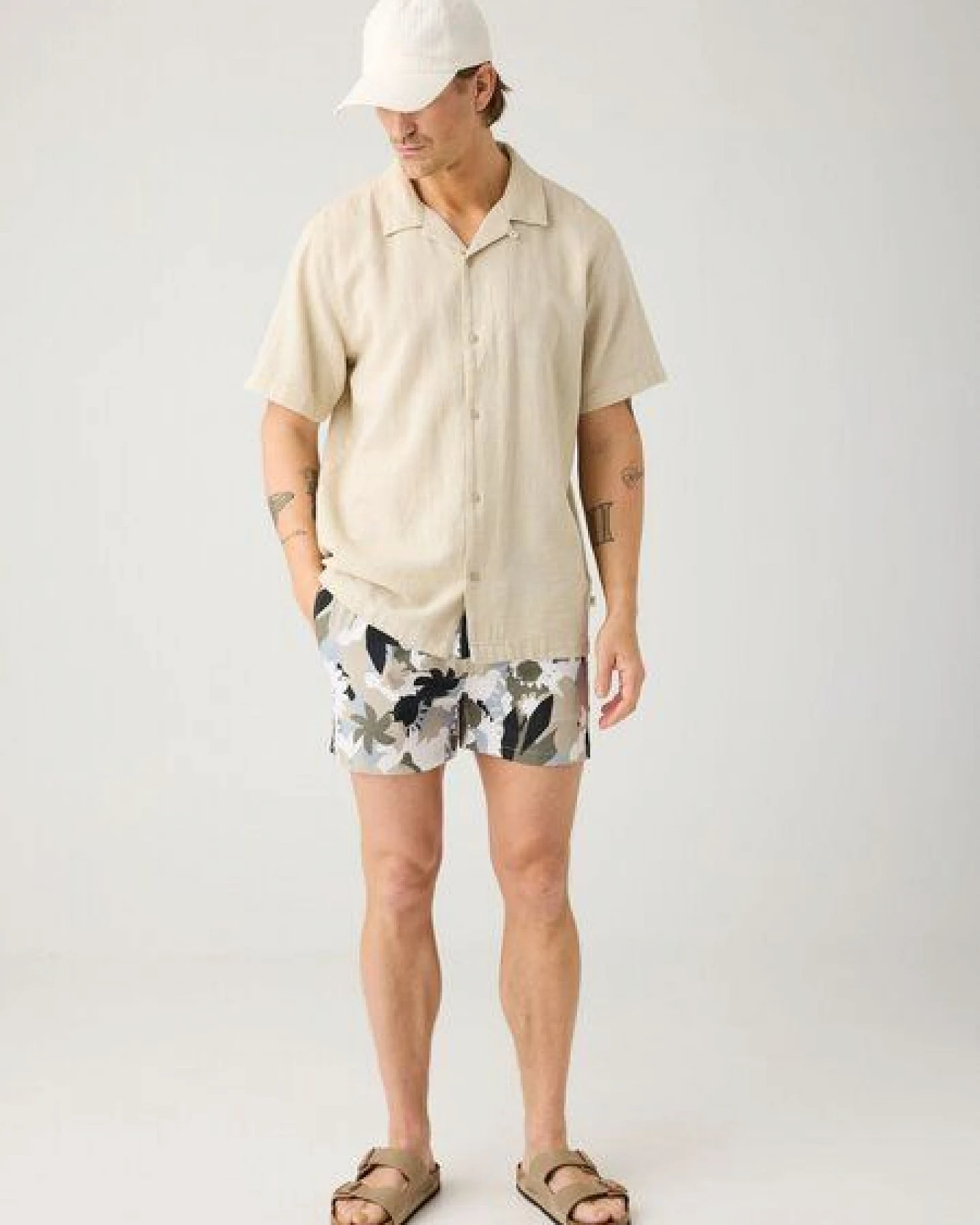 KnowledgeCotton Apparel Mittellange Badehose mit Prints aus recyceltem Polyester – Ansicht 2