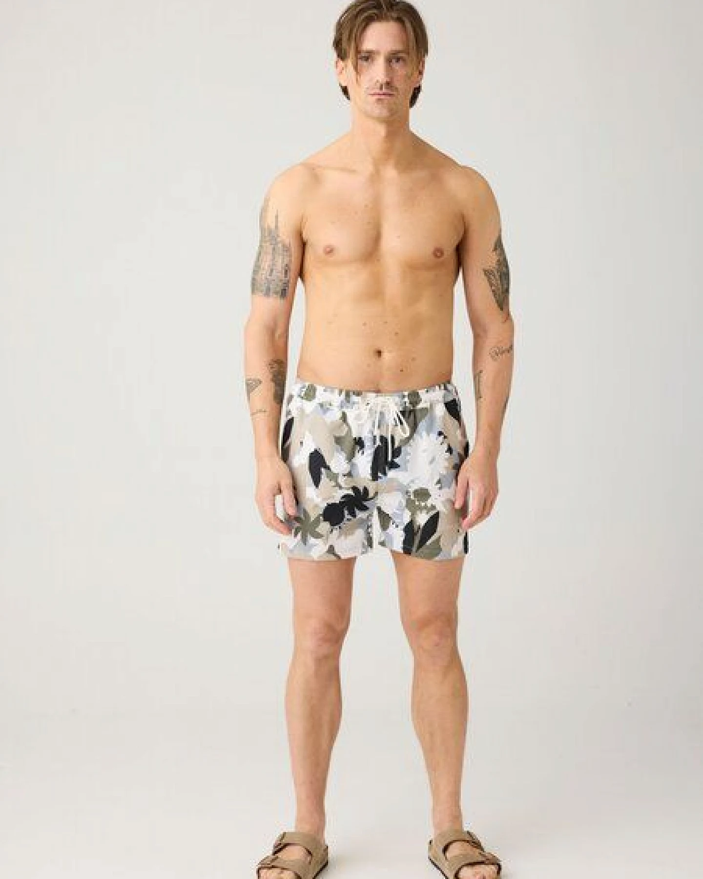 KnowledgeCotton Apparel Mittellange Badehose mit Prints aus recyceltem Polyester – Ansicht 3