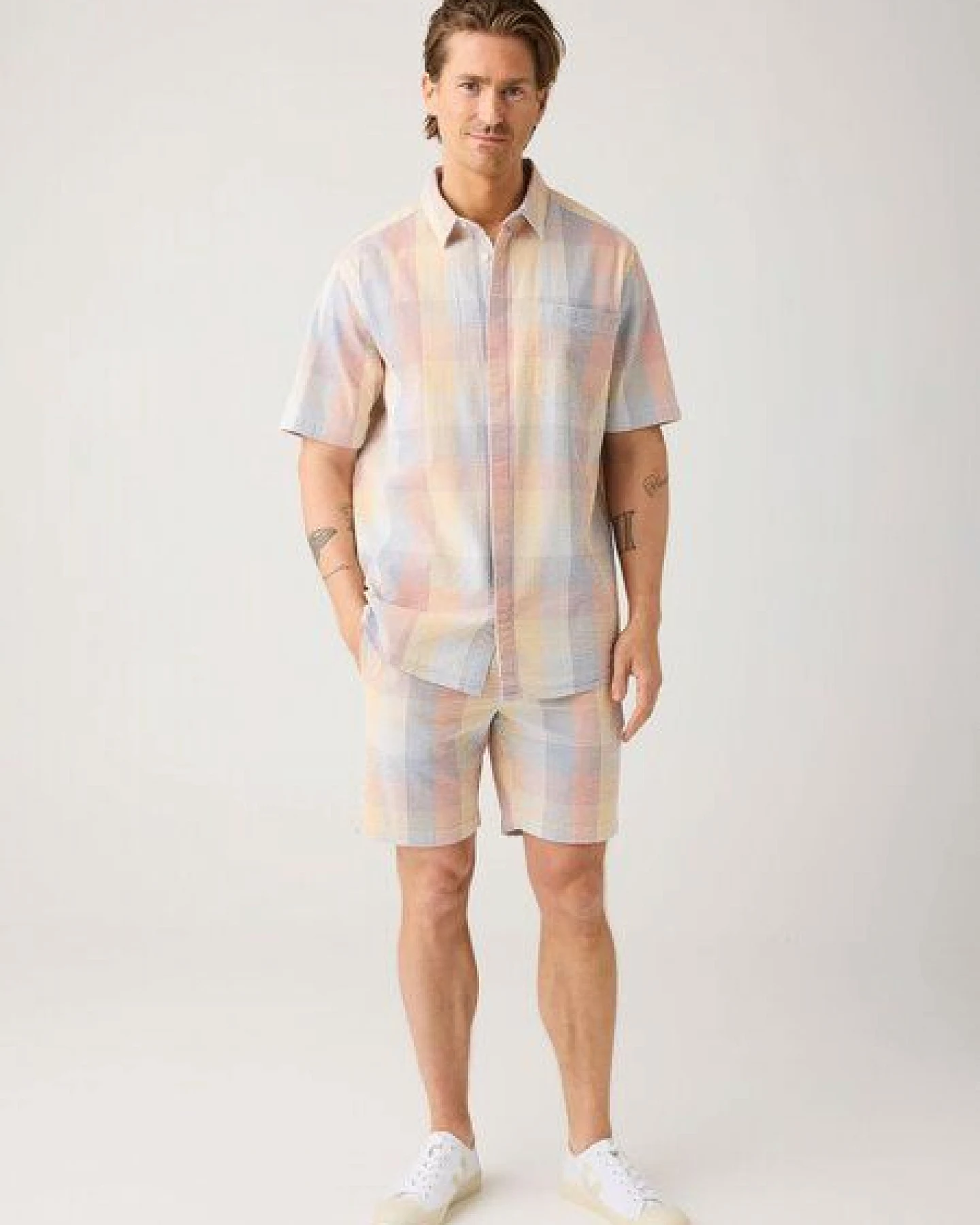 KnowledgeCotton Apparel Lockere Seersucker-Shorts FIG aus Bio-Baumwolle – Ansicht 2