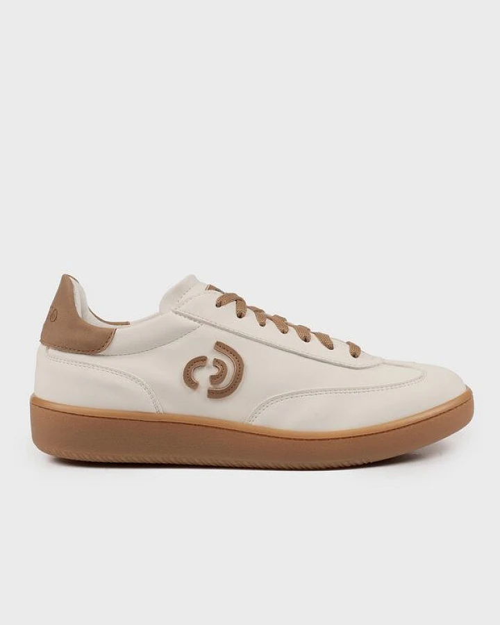 Weiss/Camel