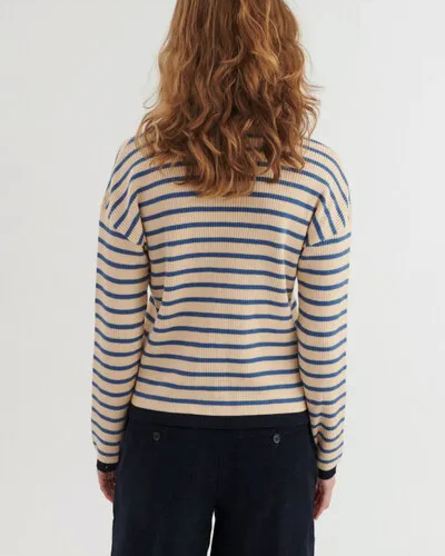 Basic Apparel Gestreifter Sweater LILA - Pullover aus Bio-Baumwolle – Ansicht 4