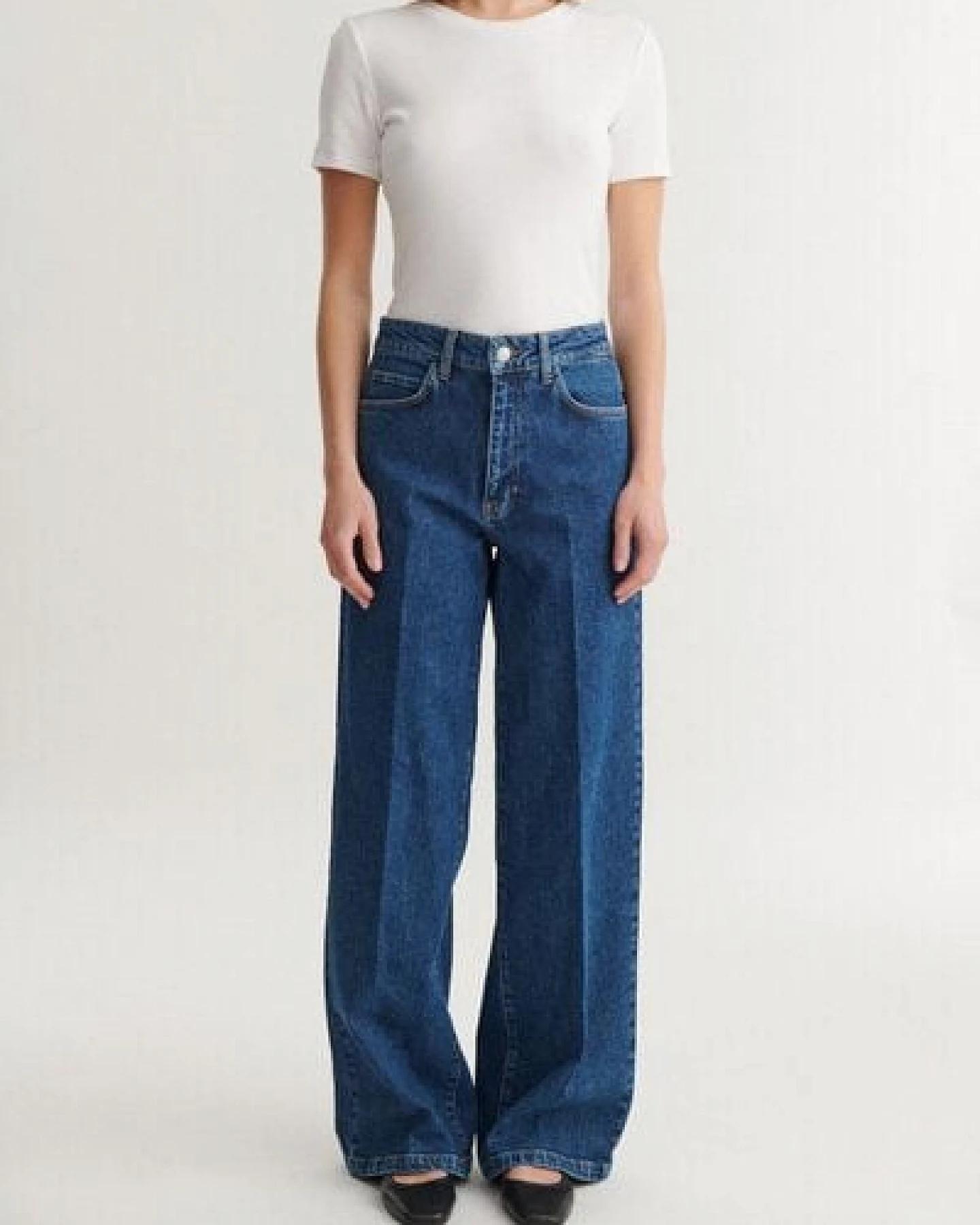 Basic Apparel High-Waist Jeans ENYA aus Bio-Baumwolle – Ansicht 2