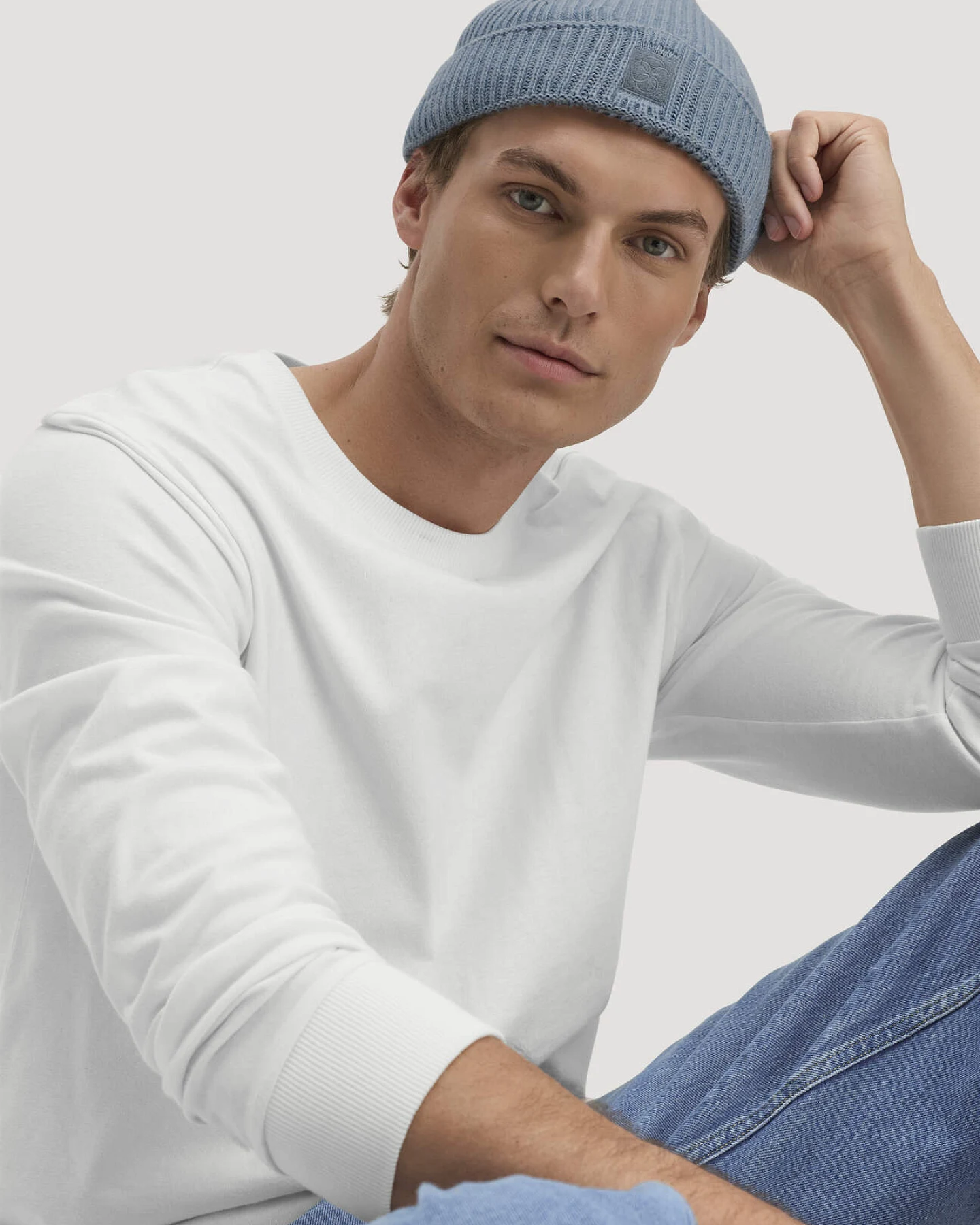hessnatur Herren Heavy Jersey Longsleeve Relaxed aus Bio-Baumwolle - weiß - Größe 46 – Ansicht 4