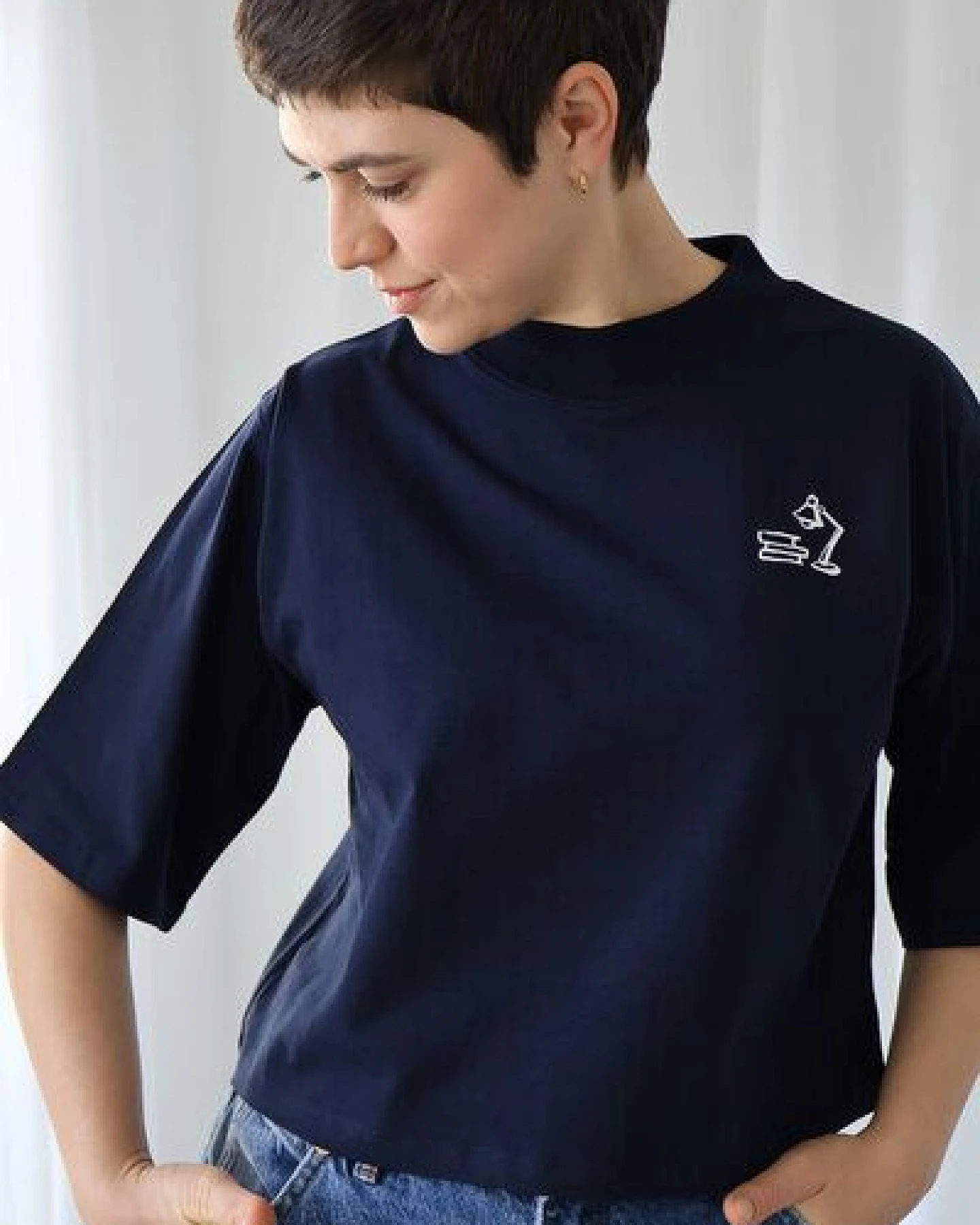 Kultgut Artdesign- Biofair- Flausch Shirt im Boxistyle / Kleine Nachtlektüre – Ansicht 3