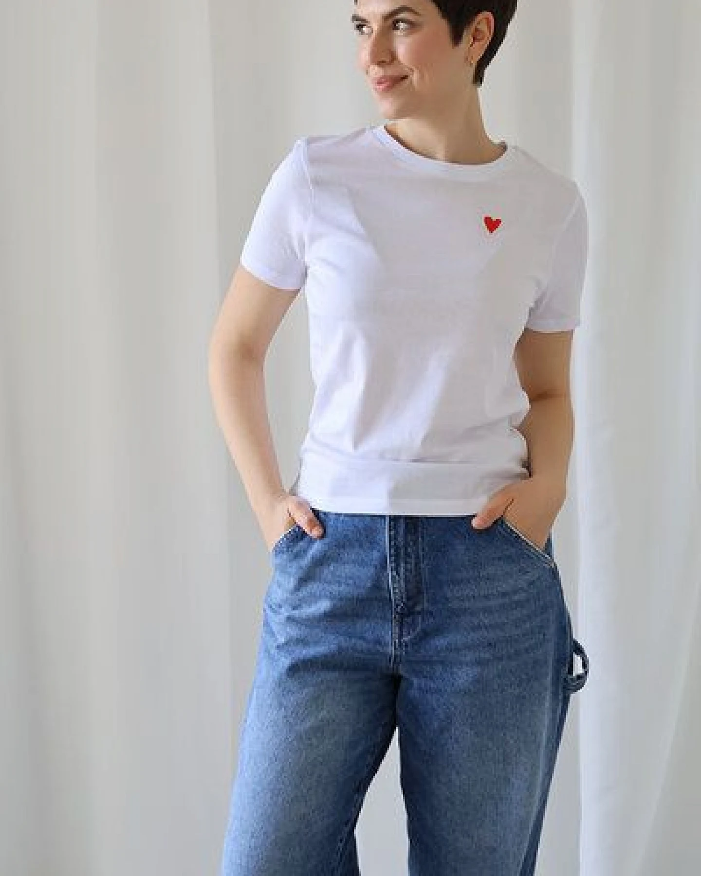 Kultgut Artdesign - Biofair- Flauschiges Femin Shirt / little red heart – Ansicht 3