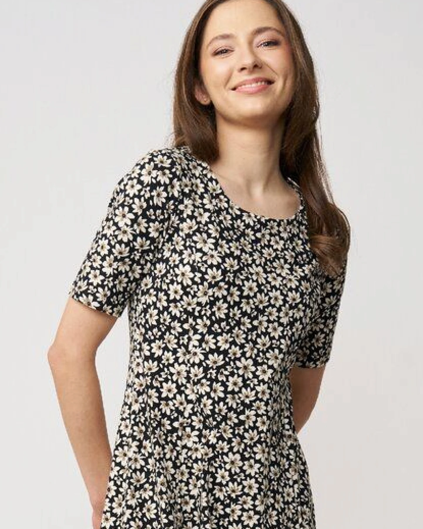 LANA Organic Sommerkleid mit halbarm, Modell Miju – Ansicht 2