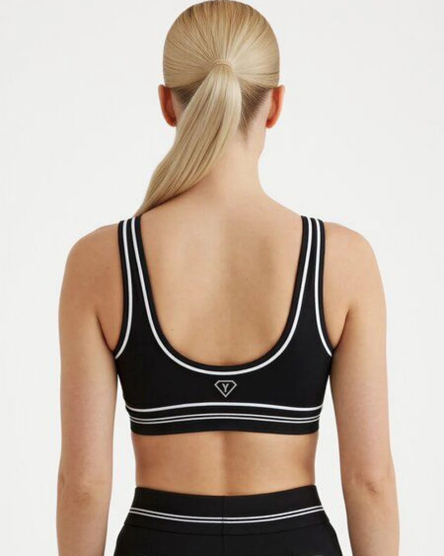 Yoga Sport-BH Damen – Contrast Heartline Schwarz – Nachhaltiger Sport BH – Yoga Hero – Ansicht 2