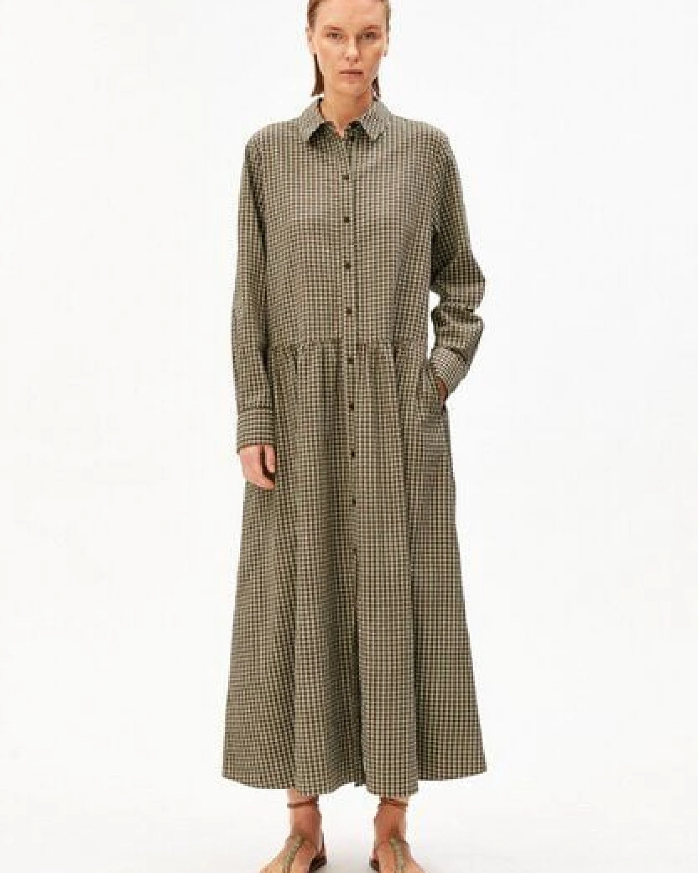 ARMEDANGELS VICHY SEERSUCKER Damen Kleid aus 100% Bio-Baumwolle – Ansicht 4