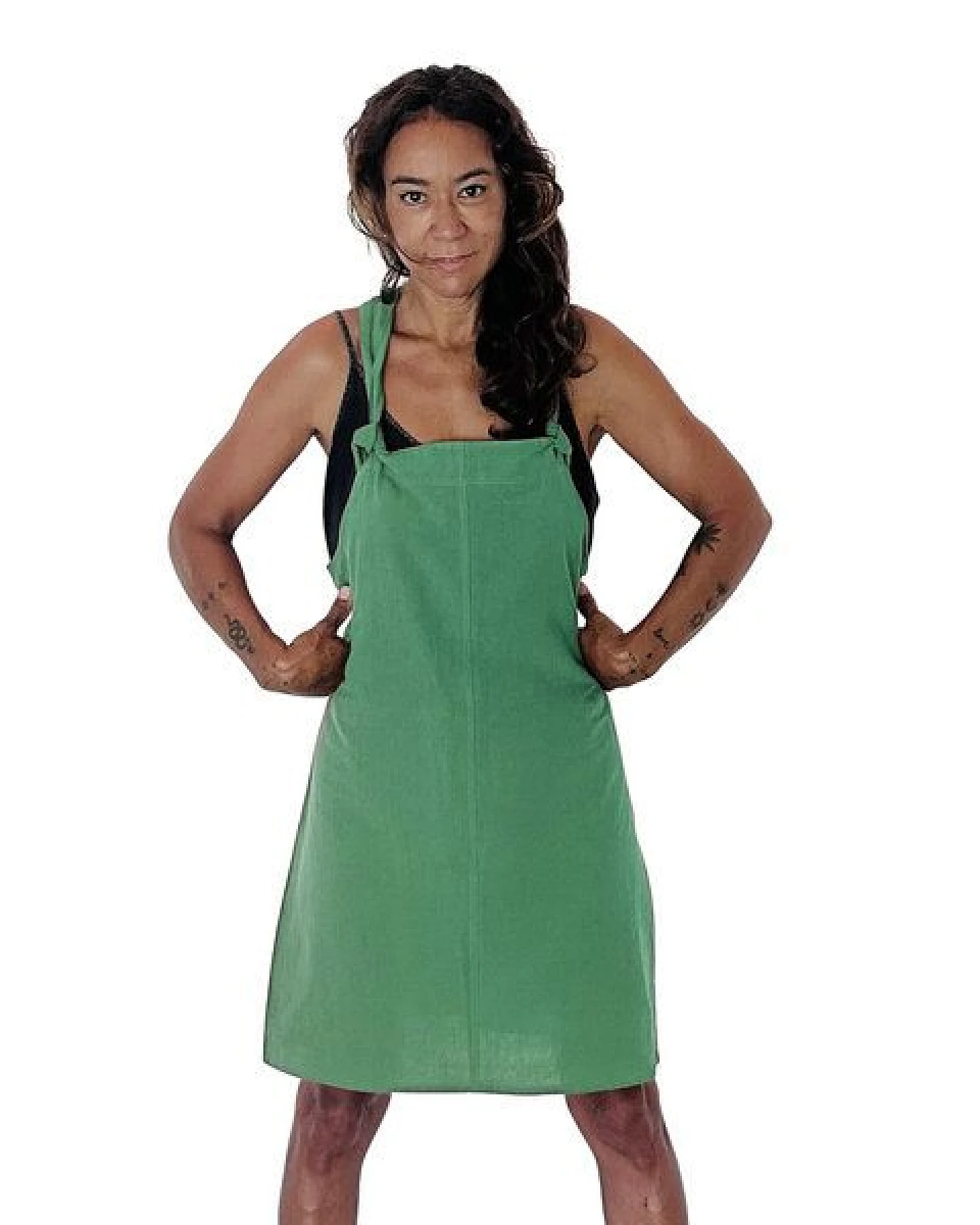 The Driftwood Tales Nachhaltiger Latzkleid aus recycelter Baumwolle – Ansicht 3
