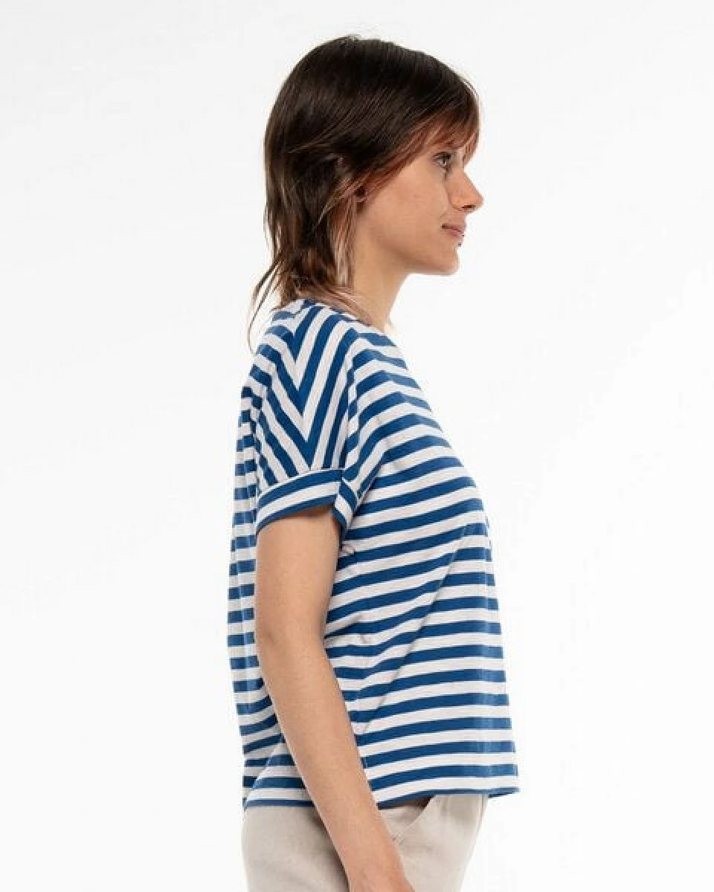 Alma & Lovis Lässiges Ringel T-Shirt aus Organic Cotton – Ansicht 4