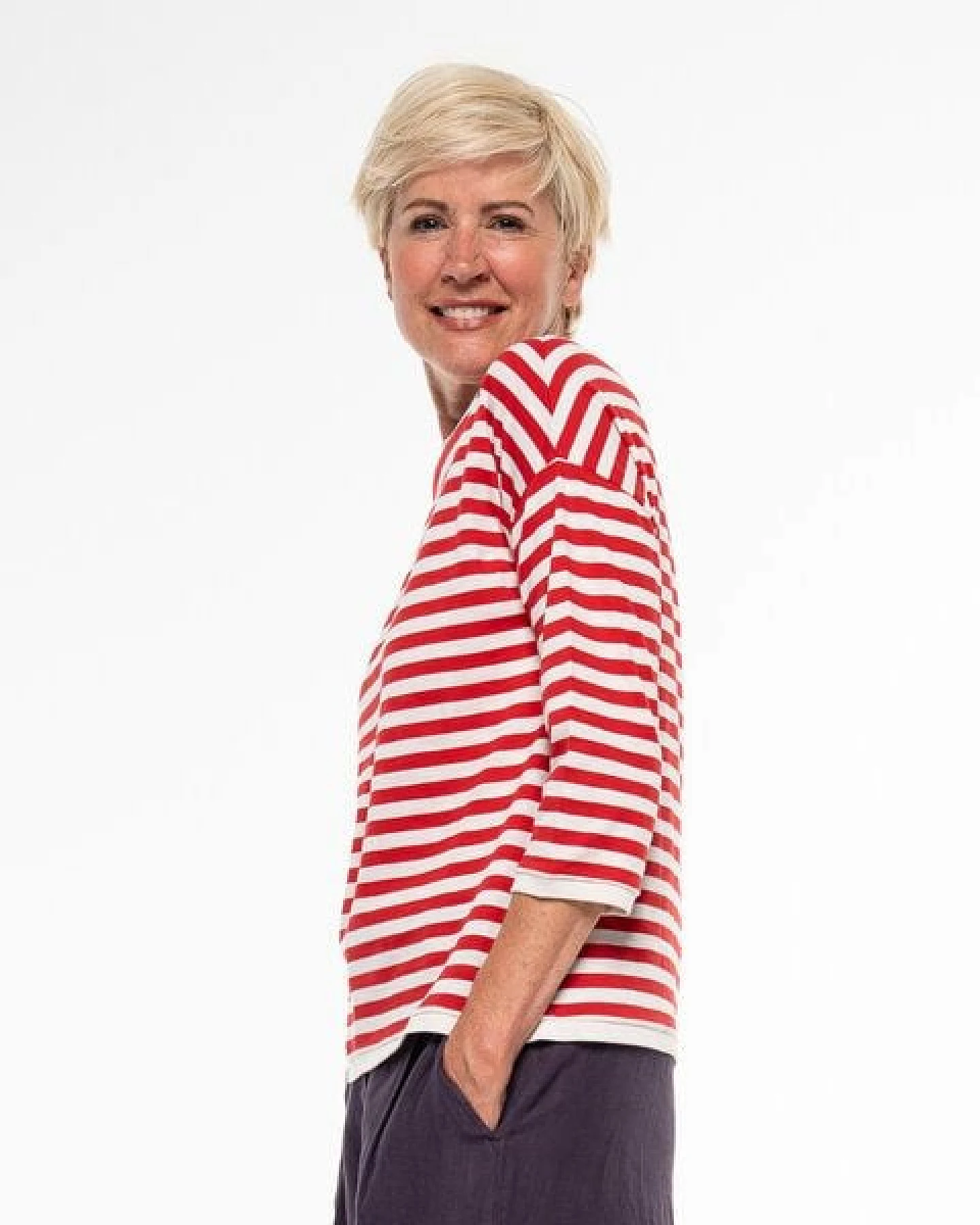 Alma & Lovis Lässiges 3/4 Arm Ringelshirt aus Organic Cotton – Ansicht 4